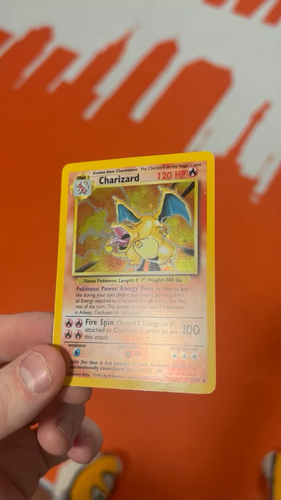 1999 Pokémon Charizard Base Set HOLO BLEED REVERSE HOLO Misprint Error 4/102 🔥 - Video 1 of 1