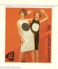  D241. SET OF TWENTY 1966 DUTCH SUMMER WOMEN'S FASHION MATCHBOX LABELS