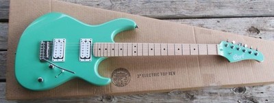 CORT G250 SPECTRUM-Metallic GREEN-NEW-Maple Neck-Basswood Body-Locking Tuners