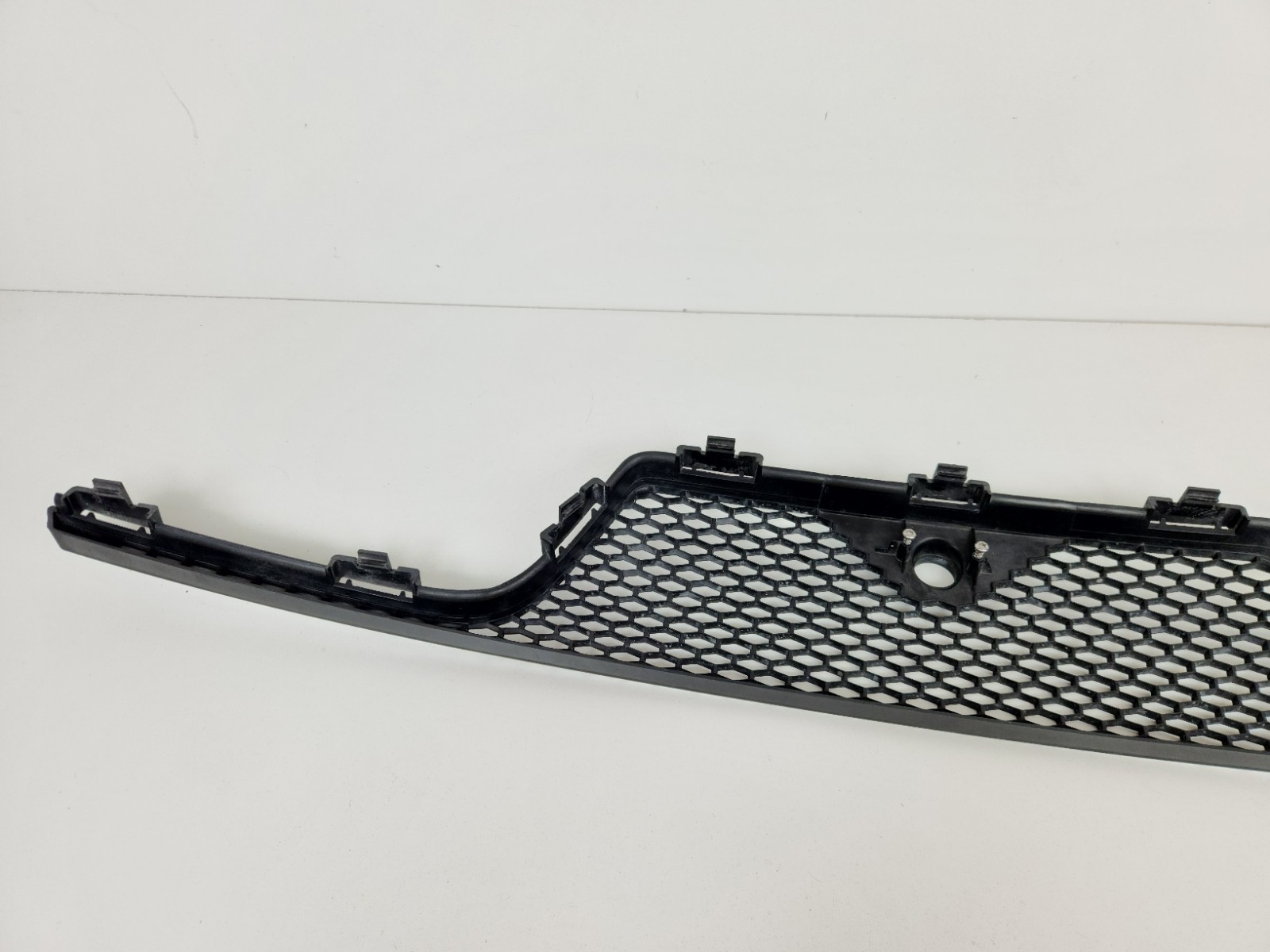 2015-2016 MCLAREN 650S SPIDER REAR DIFFUSER CENTER MESH PANEL PRESSURE VENT OEM