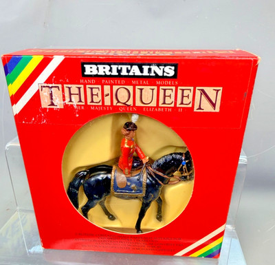 Britains Spielzeugsoldaten 7232 THE QUEEN Queen Elizabeth NOS Komplettsatz