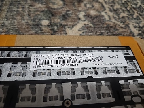Lenovo ThinkPad A475 T470 Non-Backlit Keyboard w/ Pointer 01AX364 SN20L72673 - Picture 3 of 5