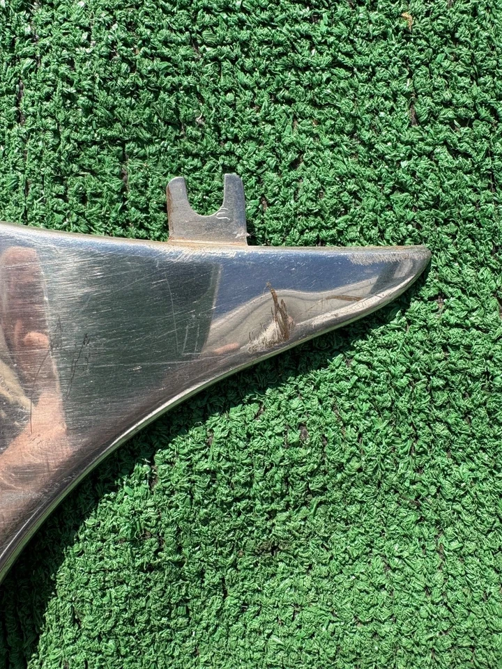 1951 1952 Chevrolet Fleetline Styleline 2 door gravel guard drivers side 51 52 Foto 2 de 4