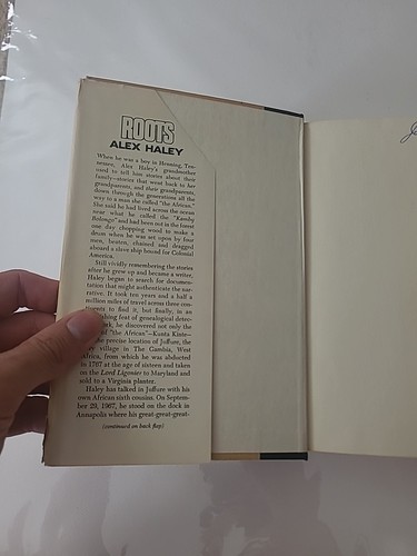 Roots by Alex Haley 1976 HC HB DJ Vintage Classic First edition - Picture 5 of 10