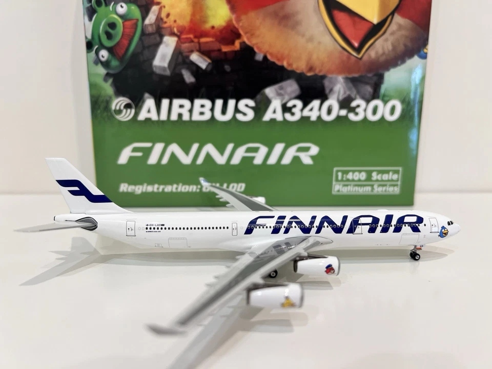 Phoenix 1:400 Finnair Airbus A340-300 Angry Birds OH-LQD - Image 3 of 4