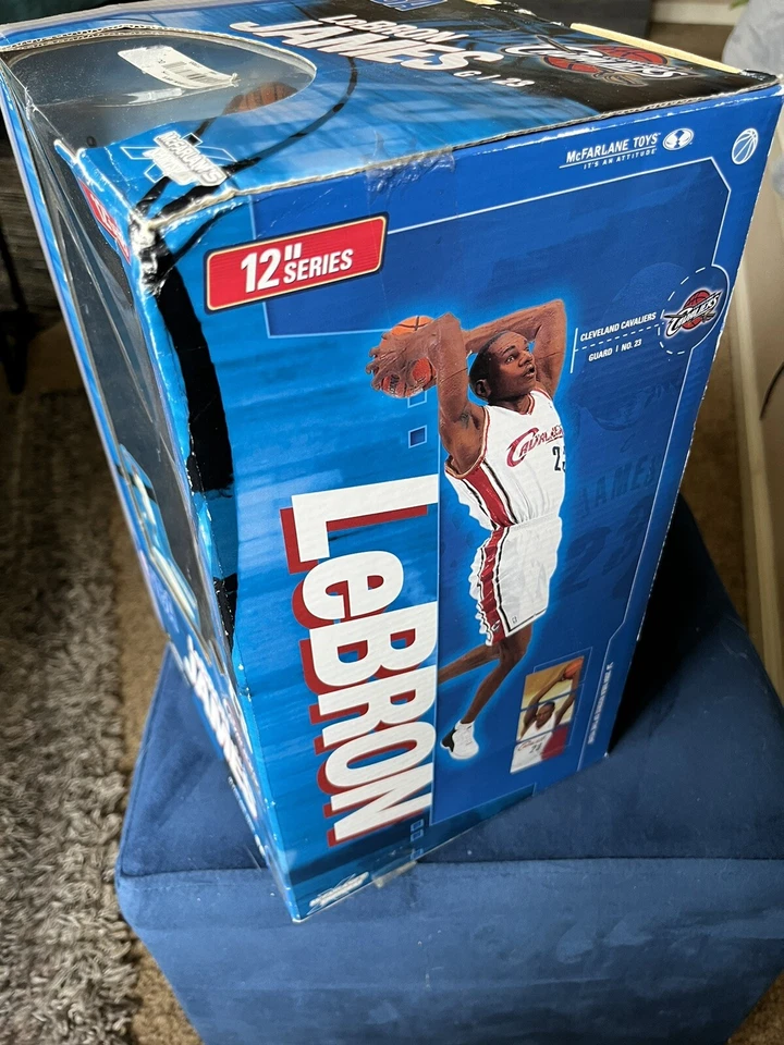 FIGURA DE ACCIÓN LEBRON JAMES #23 2004 MCFARLANE 12 PULGADAS NUEVA COMO NUEVA SELLADA DE FÁBRICA Foto 3 de 3