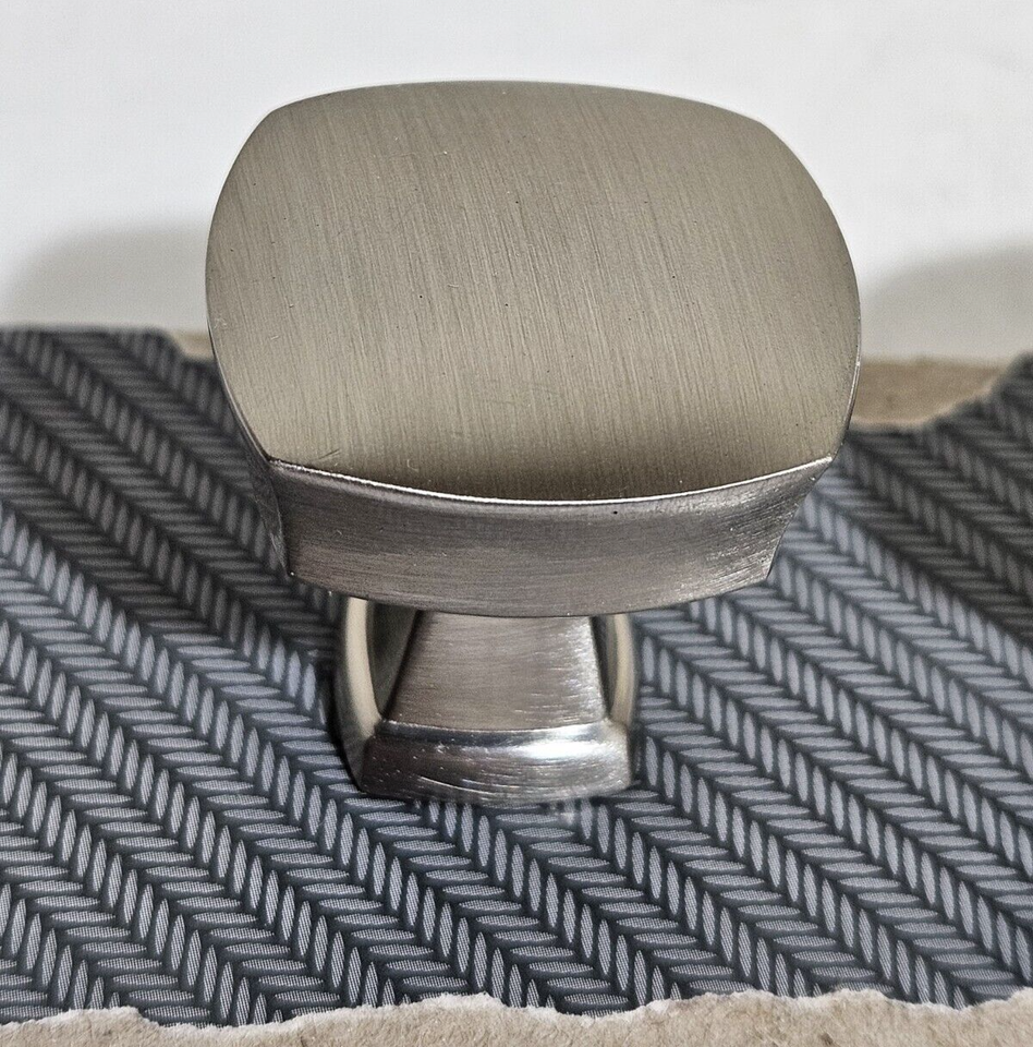 Threshold Satin Nickel Finish 10 Knobs Square Top eBay