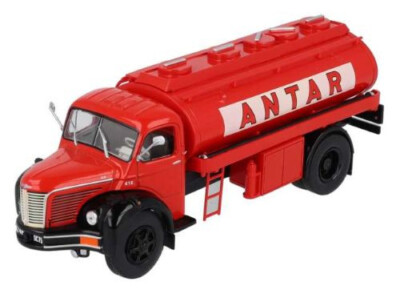 Berliet GLR 8A Tanklaster ANTAR im Maßstab 1:43 von ixo/Hachette OVP NEU
