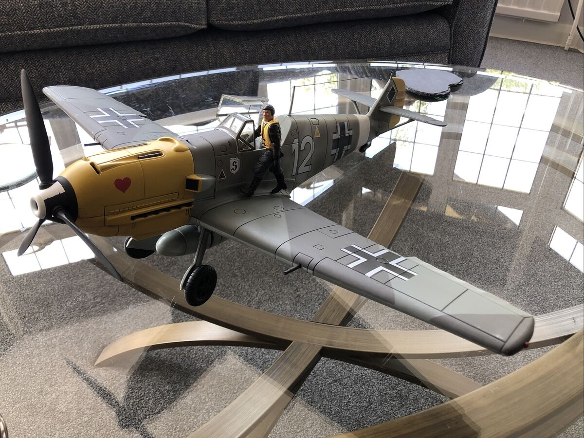 21st センチュリートイズ メッサーシュミット ME-109E-4 21St Century Toys ME109 Messerschmitt German Fighter