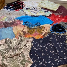 Woman’s Clothing Lot Of 13 Tops Size Medium Preowned Common And Mall Brands