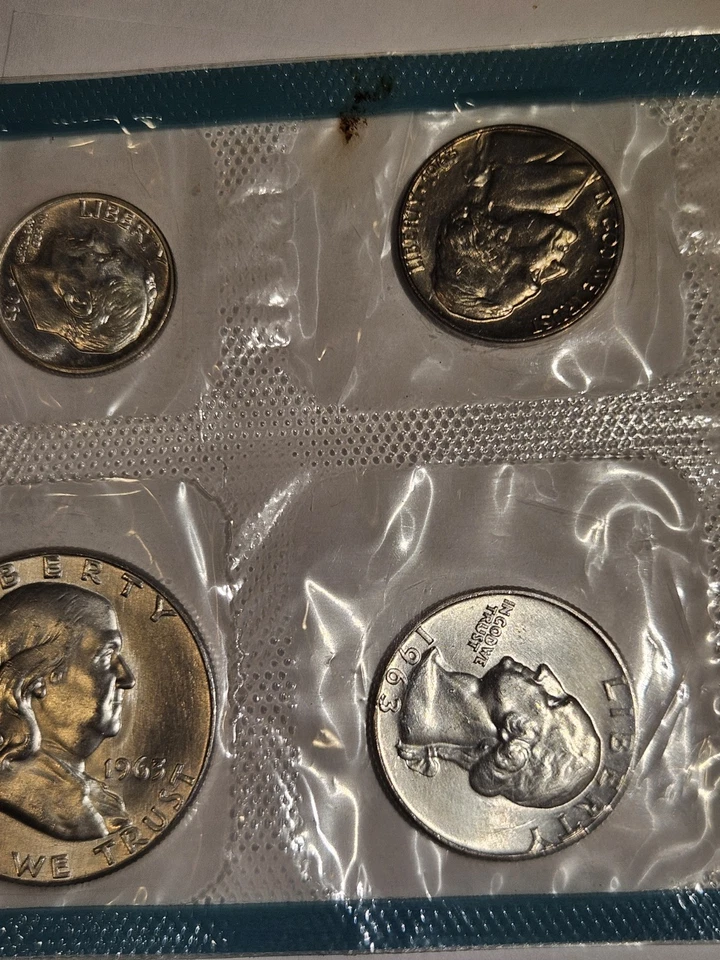 1963 US MINT SILVER P & D Set 90% Franklin Washington SILVER COINS - Image 3 of 4