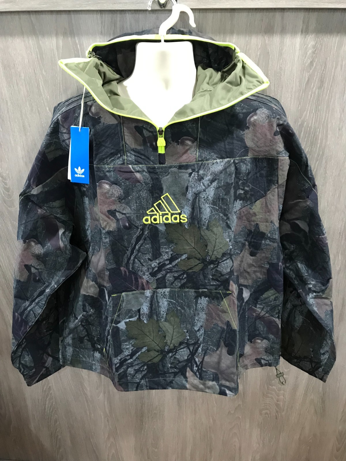 adidas Originals Men's Size M Olive Quarter Zip Strata Camo Jacket $120 NWT