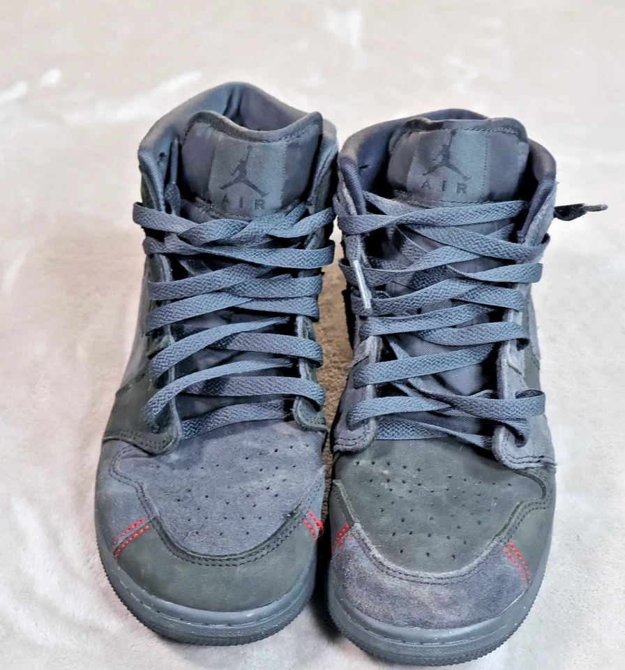 Nike Air Jordan 1 Mid SE Shoes Youth Size 6.5Y Black Gray Red Suede FQ7742-001 - Image 3 of 4