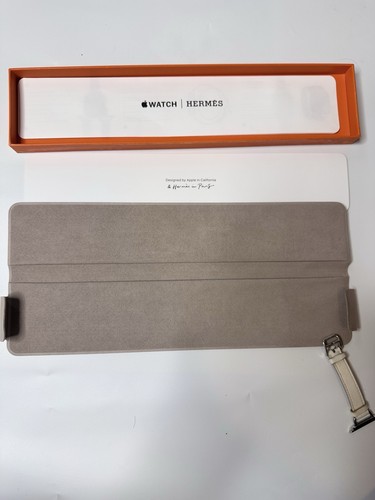 HERMES Apple Watch 41/40/38mm Bracelet Cuir Blanc Double Tour avec Boîte - Photo 12 sur 12