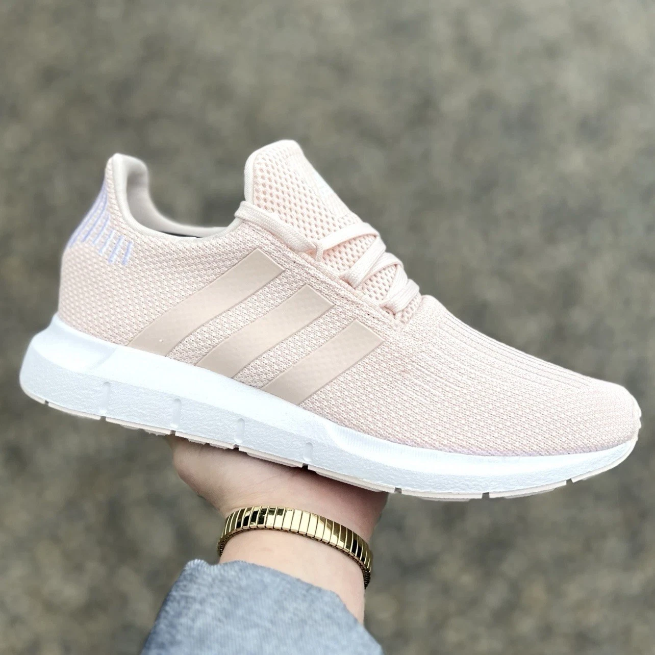 Adidas Swift Run 1.0 Women’s Athletic Shoe Running Sneaker Footwear Trainer #478