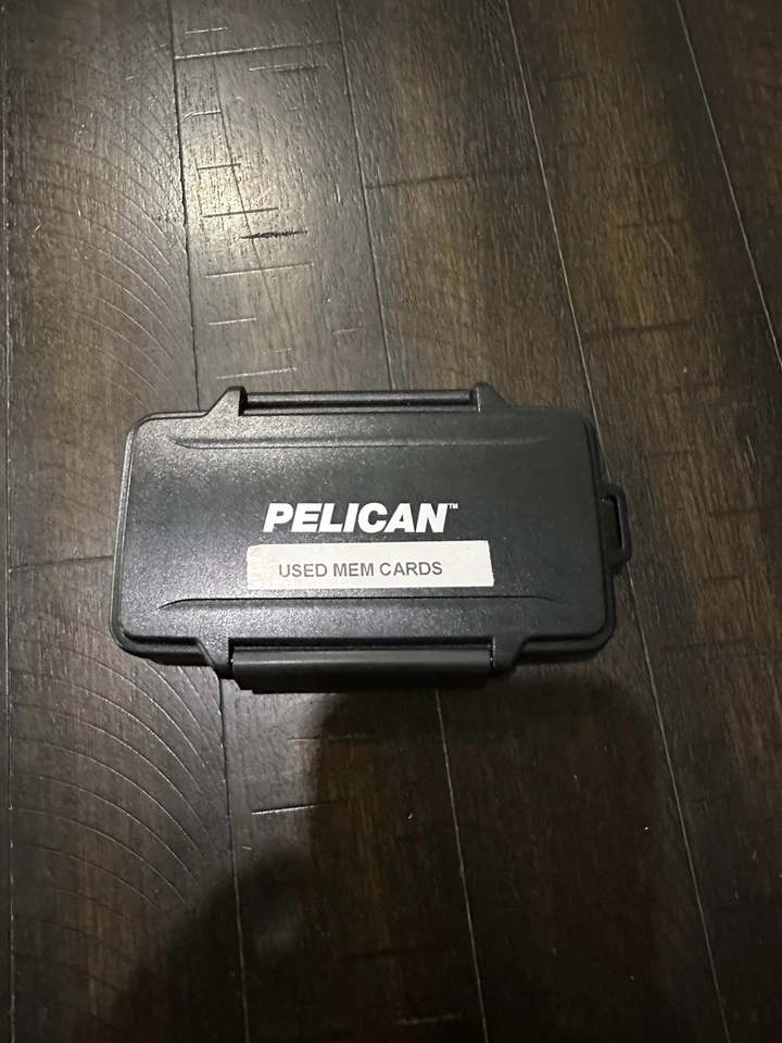 QTY 12 - PNY 32GB SD Card Elite Performance 90mb/s + Pelican case - Image 2 of 2
