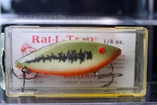 IN CASE- GREEN SCALE Bill Lewis Rat-L-Trap Mini-Trap fishing lure 1/4 OZ