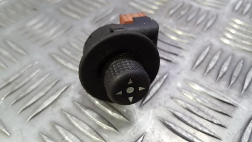 185526 Schalter Spiegelverstellung  Citroen Xsara Picasso DE397914-24