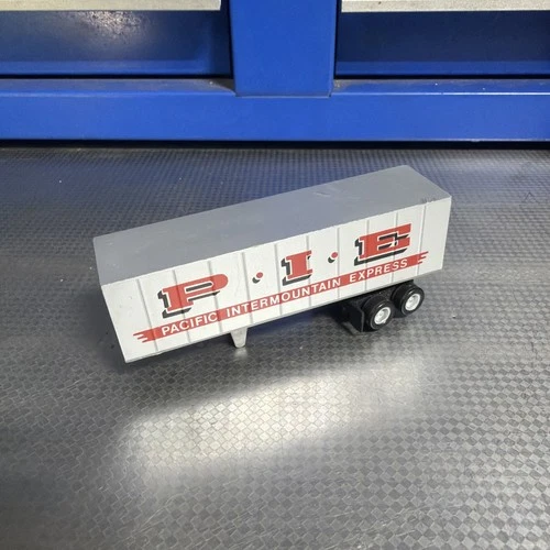 TYCO US 1 Trucking PIE Freight Trailer #3927 - Very Nice Condition