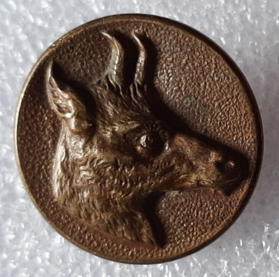 Gros Bouton De Chasse 26mm – Tête De Chamois – AM Et Cie Paris – Cuivre – Occasion