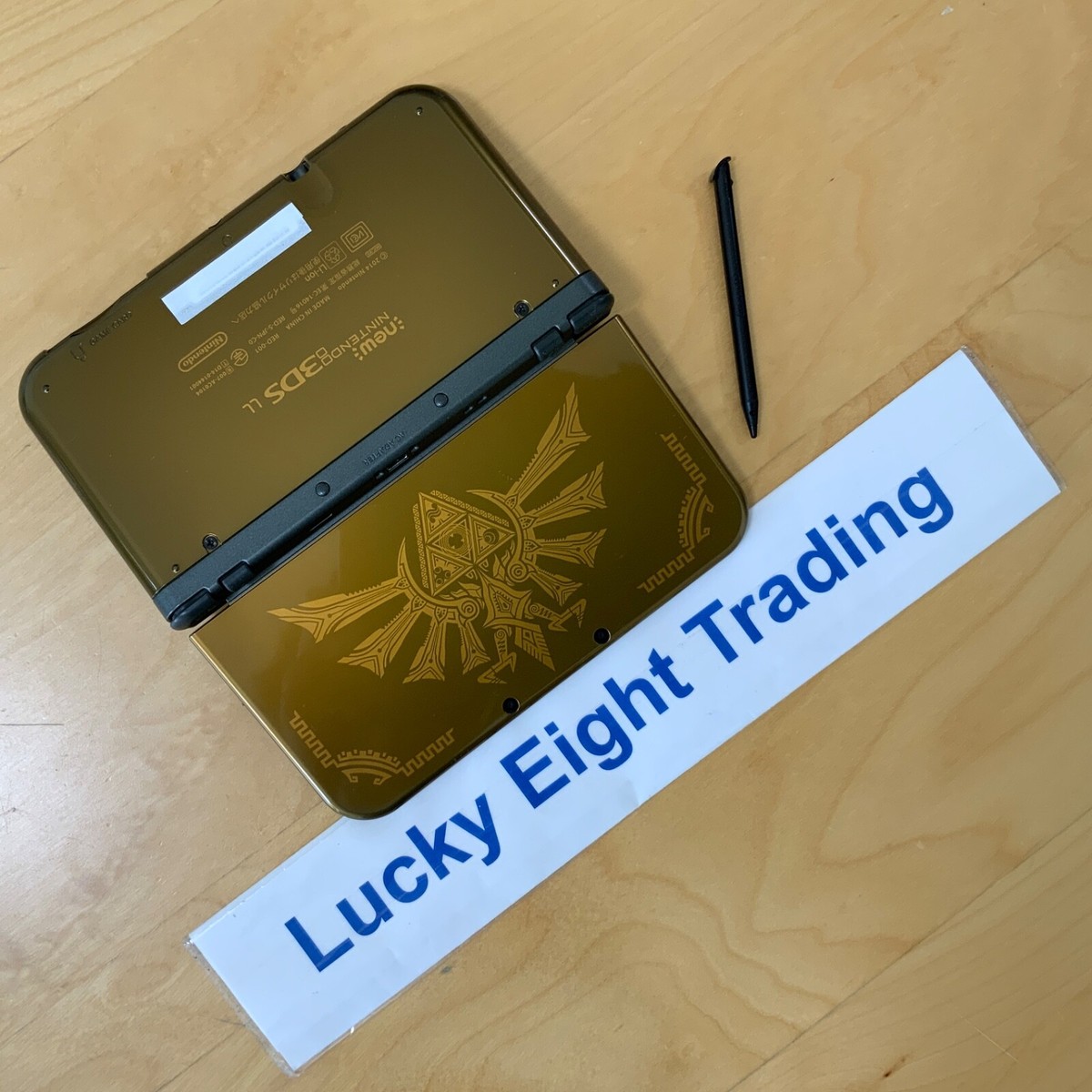 New Nintendo 3DS XL LL Zelda Hyrule Edition Console Box New Nintendo 3DS XL LL Zelda Hyrule Edition Console Box