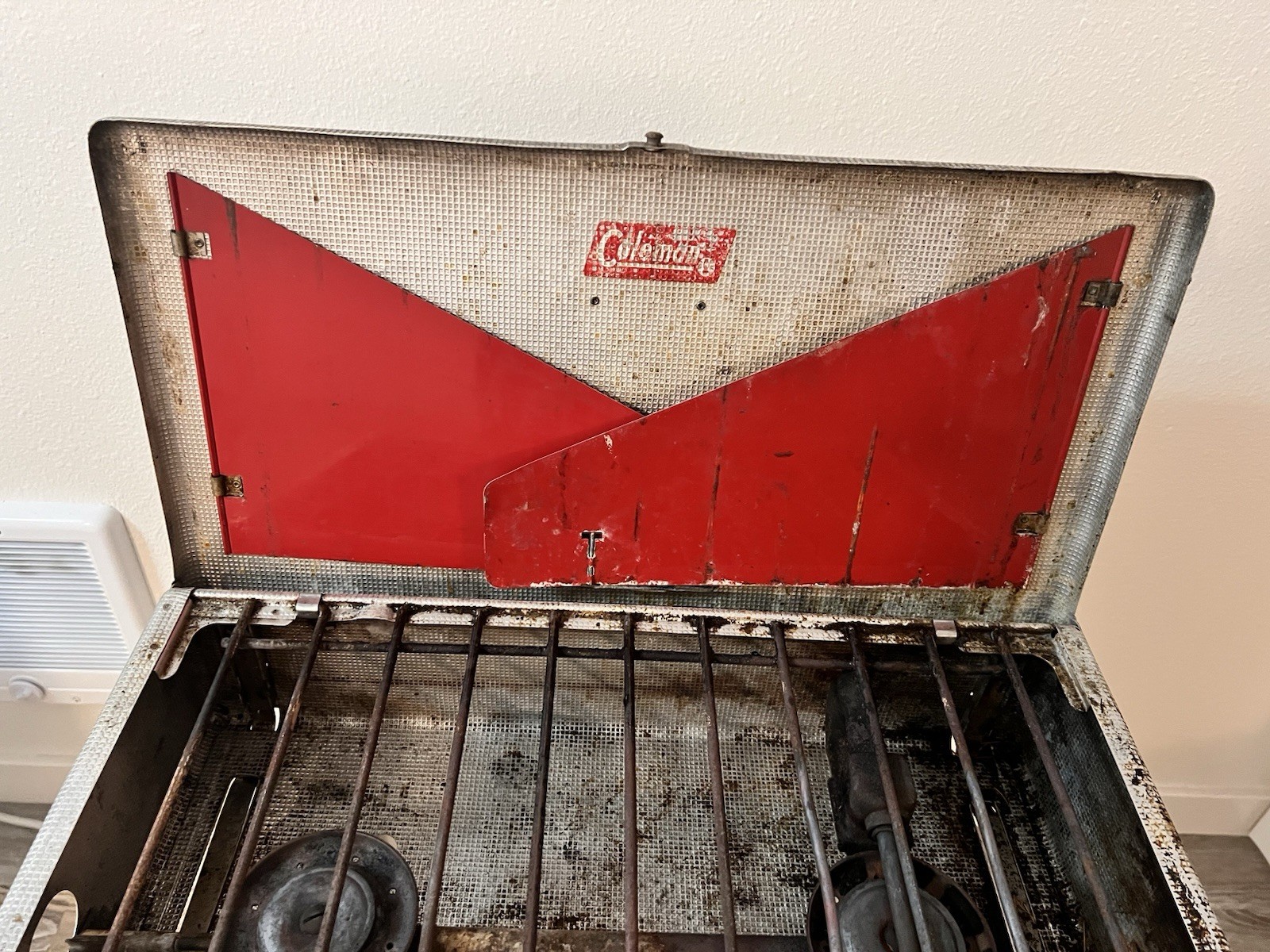 Vintage COLEMAN 442 Red Diamond 2 Burner, Aluminum Camp Stove Camping Grill