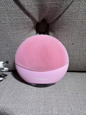 FOREO Luna Mini 3 Smart Facial Cleansing Massager Pink