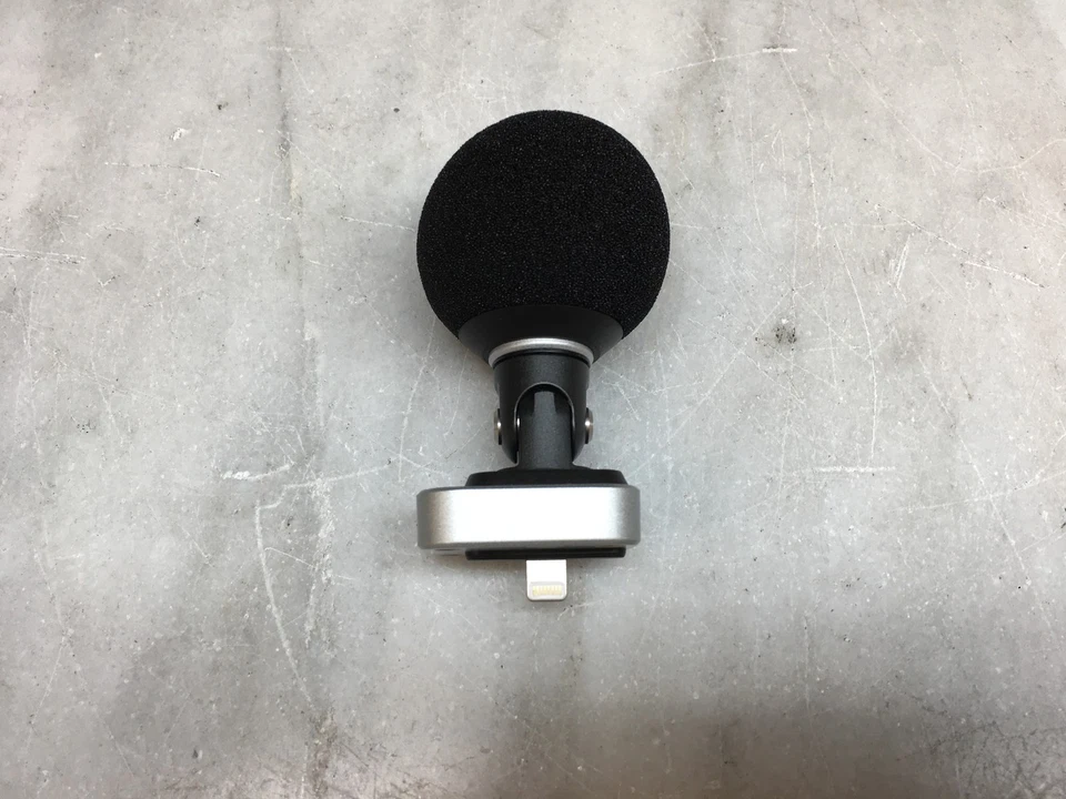 Shure Mv88 Microphone Condenser microphones for iPhone and iPad w/ Case - Image 4 of 4