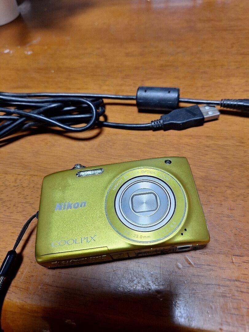 Nikon COOKPIX S3100 ニコン コンデジ イエロー（訳あり） Amazon.com : Nikon COOLPIX S3100 14 MP Digital Camera with