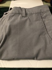 Banana Republic Men's Elastic Waistband Comfort Flat Front Shorts Light Gray 40