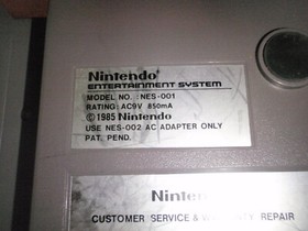 Nintendo NES System w/10 Games Mario 3 Metal Gear Blaster Master Tetris More