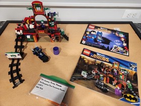 Lego 6857 The Dynamic Duo Funhouse Escape Retired!! Pre-owned