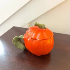 Vintage Maruhon Ware Lidded Tomato Dish (Looks Like Pumpkin)