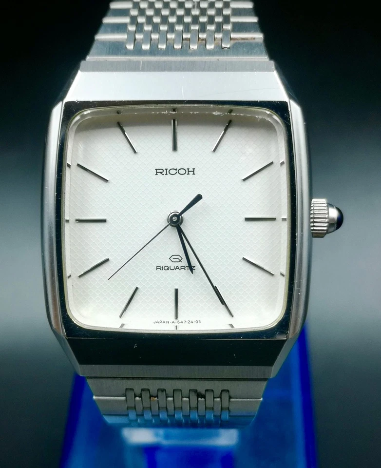 Vintage and Rare RICOH RIQUARTZ Unisex quartz watch. - Image 4 of 4