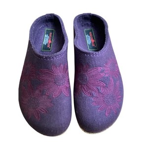 Haflinger Size 39 (8) Eggplant Purple Wool Felt Floral Embroidered Clogs