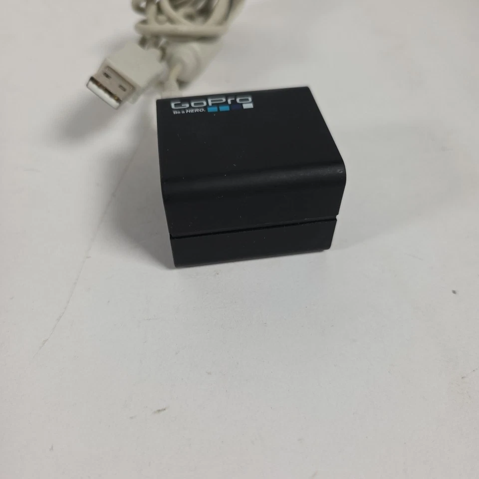 GoPro Hero4 Dual Battery Charger Only - Image 3 of 4