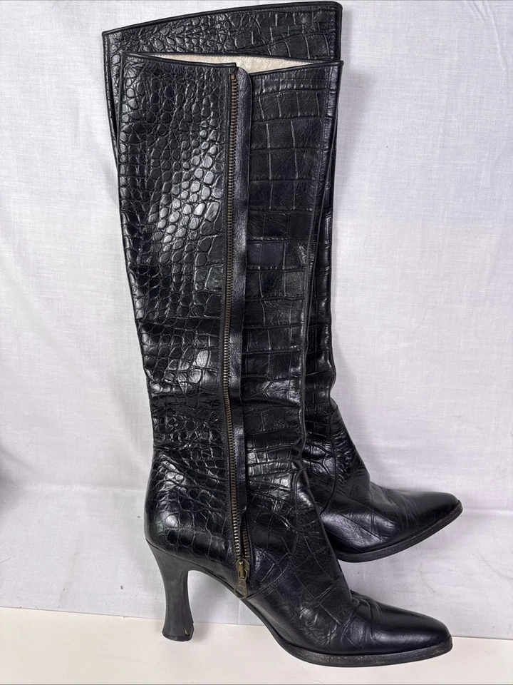 Bally Crocodile Embossed Knee High Leather Boots 7M. Excellent Condition - Image 4 of 4
