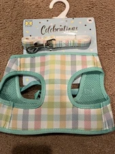 Med. Dog Pet Harness Adjustable Control Vest Plaid Bones And Buttons With Leash