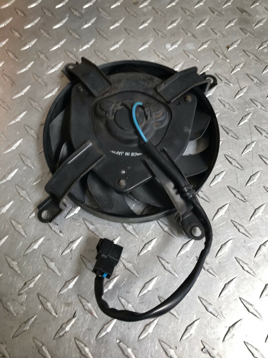 R。 Yamaha FZ6 Radiator Fan Fits 2004-06 P/N 5VX-12405-00 Used