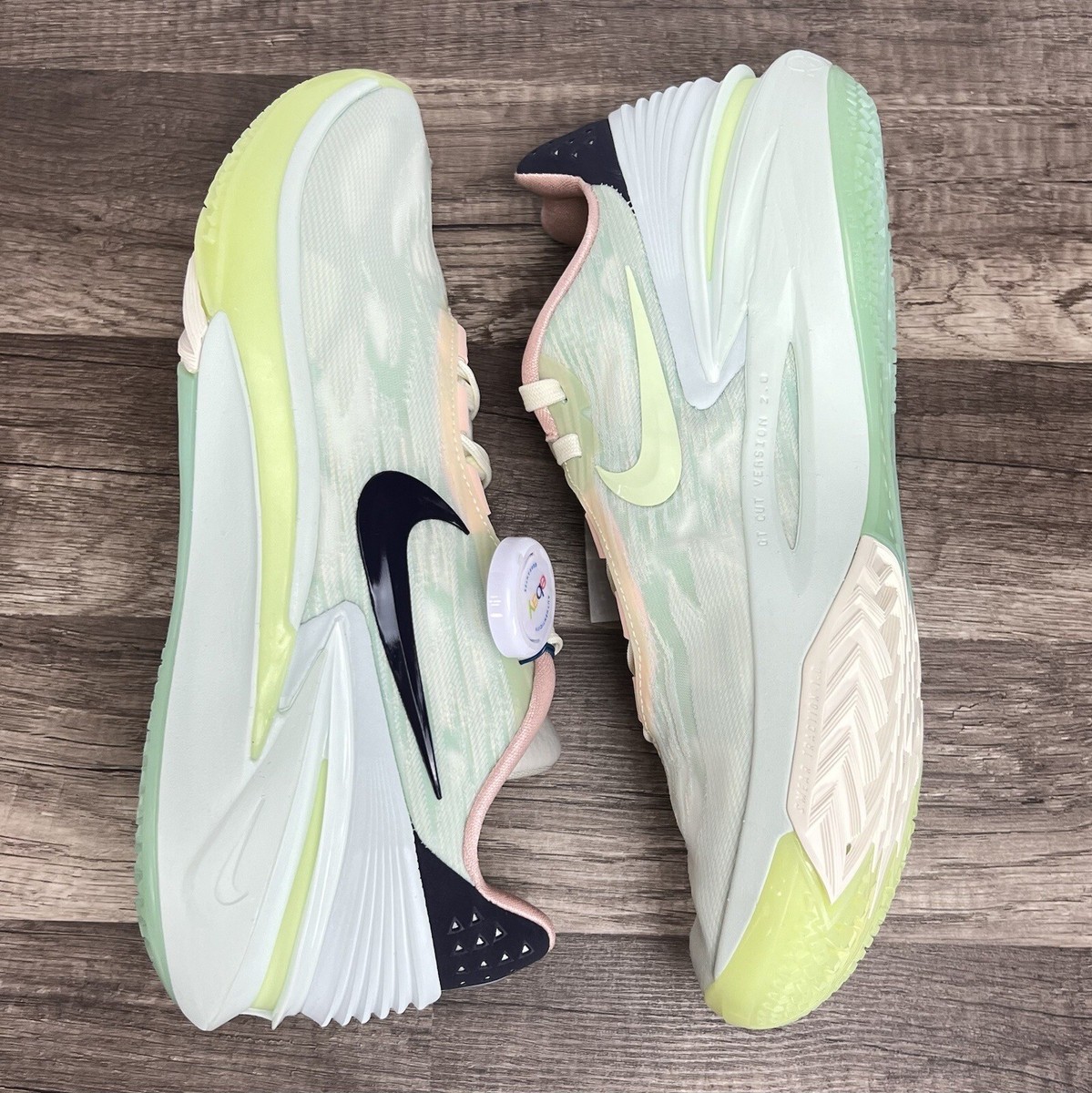 Nike Air Zoom G.T. Cut 2 Barely Green Grinch GT DJ6015-101  display picture 2