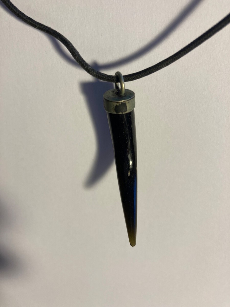 Black Tiger tooth design necklace View 3