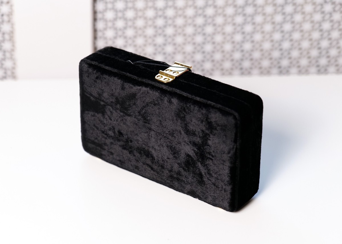 【VIP価格】DOLCE & GABBANA Velvet Crystal Clutch Dolce & Gabbana Pink Velvet Gold Baroque Crystal Clutch NWT