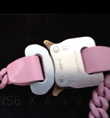 1017 ALYX 9SM Classic Pink Chainlink & Buckle Bracelet Unisex