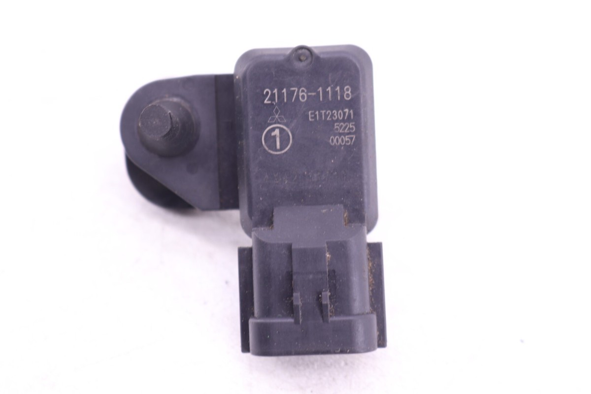 2005 04 05 KAWASAKI ZX10R ZX10 OEM AIR SENSOR K235 | eBay