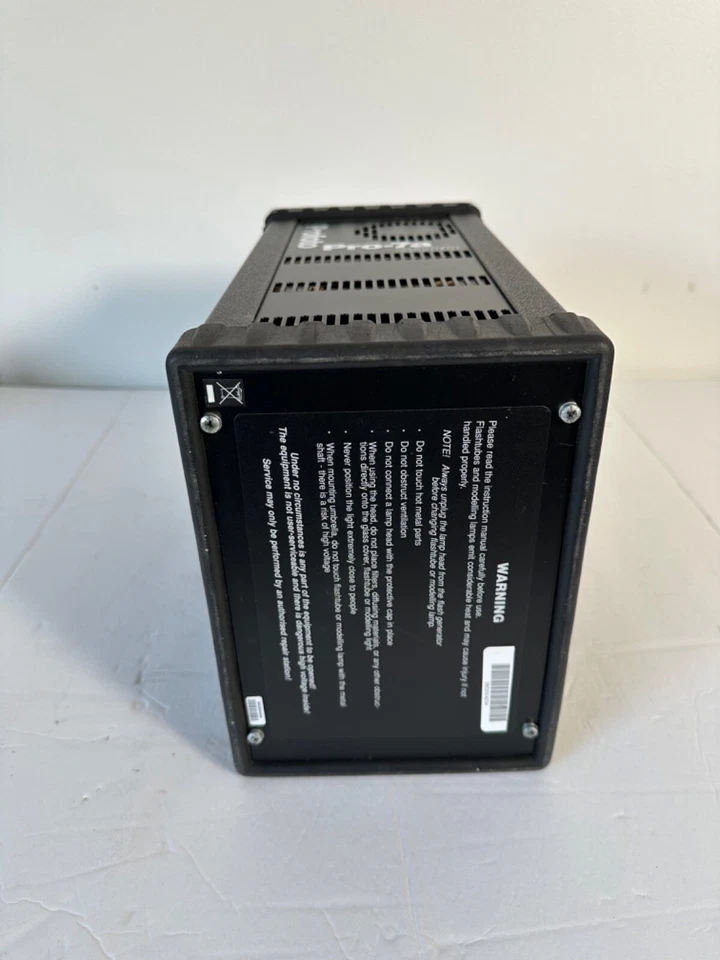 Profoto Pro 7a Pack 2400 con cable de alimentación (necesita reparación) Foto 3 de 4