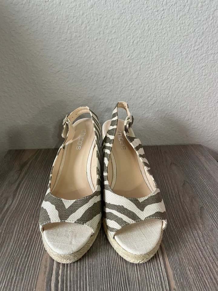 Sandalias de cuña tejidas con estampado de cebra Chicos Simon de segunda mano talla 9 Foto 2 de 4