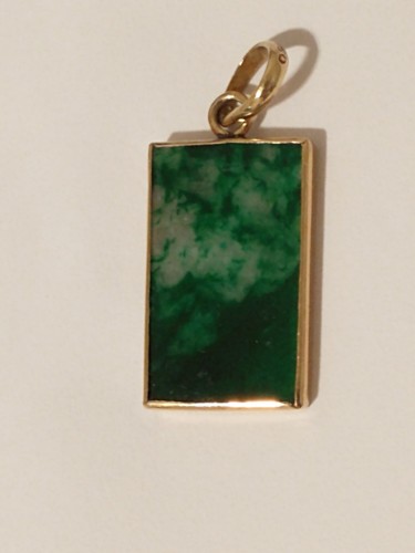 KaysJade Imperial Green Jade pendant - 15K solid gold - fine jewelry