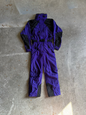 vintage helly hensen waterproof one piece jumpsuit/snowsuit- women s size medium