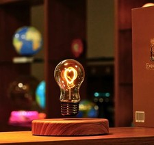 Levitating Bulb Lamp Magnetic Attract ve Decorat ve Light Desk Table lamp GIFT