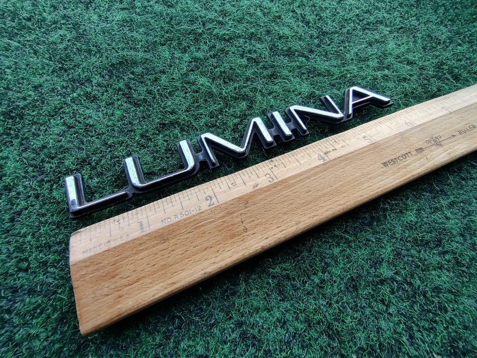 95 96 97 98 99 00 01 CHEVROLET LUMINA EMBLEMA TRASERO INSIGNIA SÍMBOLO OEM 5S2 Foto 2 de 4